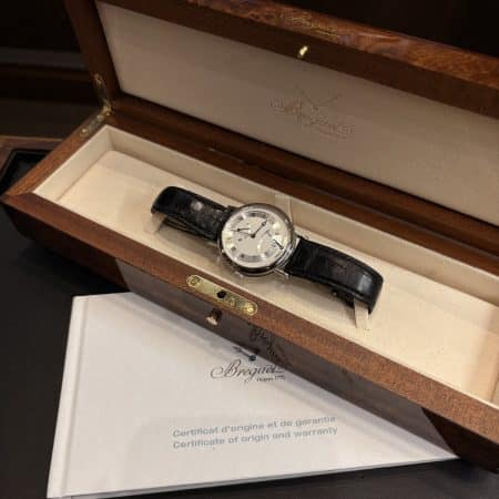 Breguet Classique Retrograde Seconds 5207BB cadran guilloche