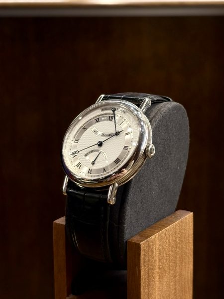Breguet Classique Retrograde Seconds 5207BB cadran guilloche