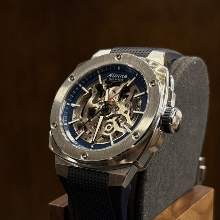 alpina alpiner extreme skeleton cadran ajoure mouvement