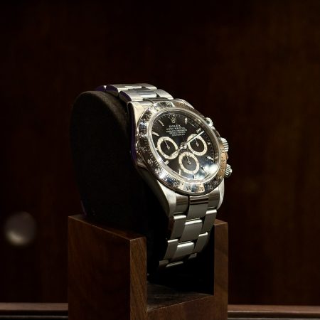 Rolex Cosmograph Daytona 16520 montre chronographe acier cadran noir
