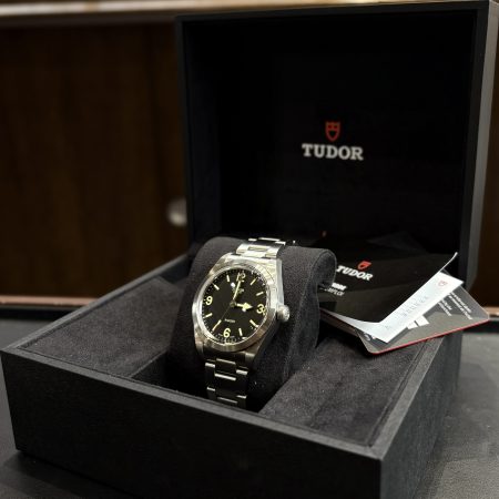 Tudor Ranger 79950 cadran noir bracelet acier