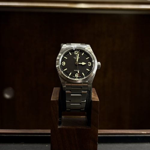 Tudor Ranger 79950 montre acier cadran noir
