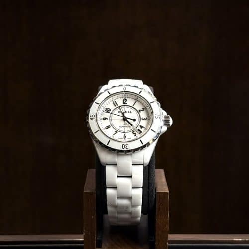 Chanel J12 blanche H0970 automatique en céramique blanche 38 mm