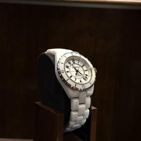 Montre Chanel J12 blanche H0970 en céramique blanche