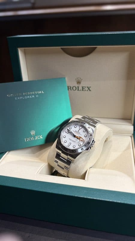 Rolex Explorer II Polar 226570 avec boîte et papiers d'origine