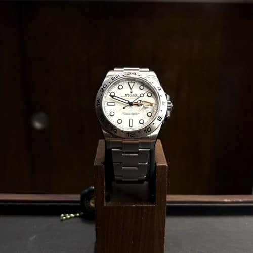 rolex-explorer-ii-polar-226570-face Rolex Explorer II Polar 226570 Full Set 2025 cadran blanc